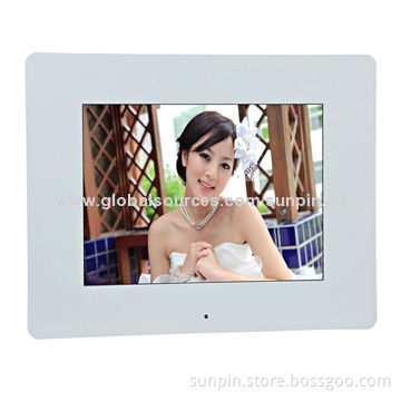 Multifunction Digital Photo Frame with 1,024 x 600 Resolution